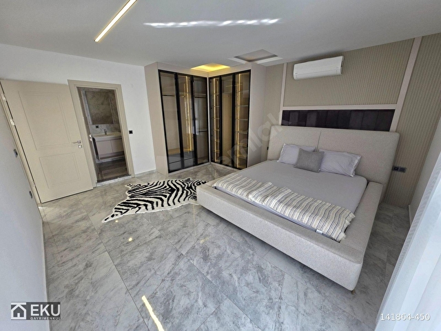 KUŞADASINDA DENİZE YAKIN 4+1 SIFIR MÜSTAKİL EŞYALI SATILIK VİLLA - Görsel 28