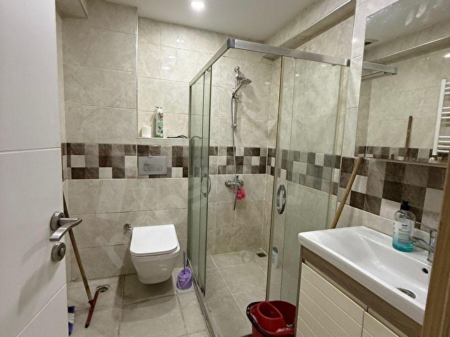 E-5 YAKIN, MERKEZİ OTOPARKLI VE GENİŞ SATILIK 2+1 DAİRE - Görsel 7