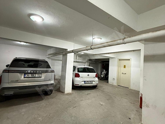 E-5 YAKIN, MERKEZİ OTOPARKLI VE GENİŞ SATILIK 2+1 DAİRE - Görsel 20