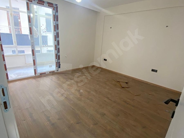 POZCU GAZİ MAH.NDE OKUL YANI SIFIR YAPILI 3+1 SATILIK DAİRE - Görsel 18