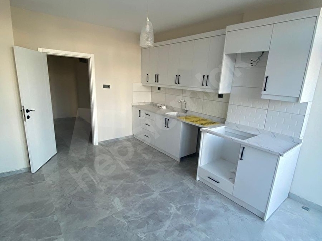 POZCU GAZİ MAH.NDE OKUL YANI SIFIR YAPILI 3+1 SATILIK DAİRE - Görsel 7