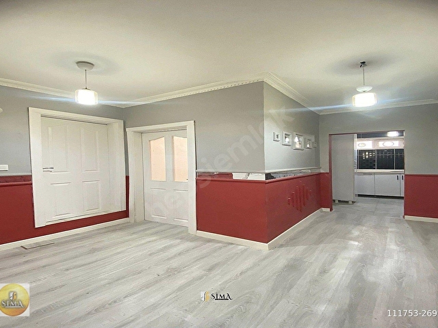 ANA CADDE ÜZERİ İSKANLI BİNADA ! ACİL SATILIK 2+1 BAHÇELİ DAİRE - Görsel 2