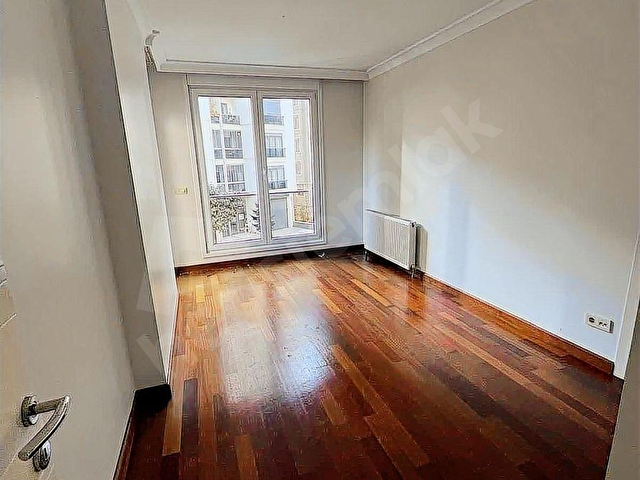 SUADİYE KİRALIK OFİS MİNİBÜS CADDESİ ÜZERİ 3+1 BALKON VE OTOPARK - Görsel 28