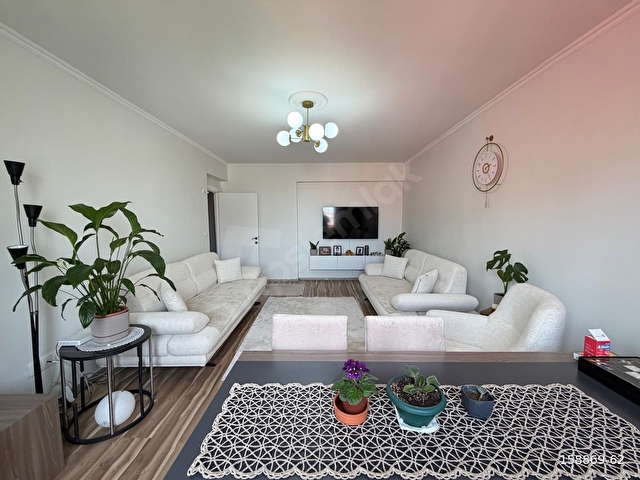 METROBÜSE 2 DK MESAFEDE SATILIK 3+1 DAİRE - Görsel 3