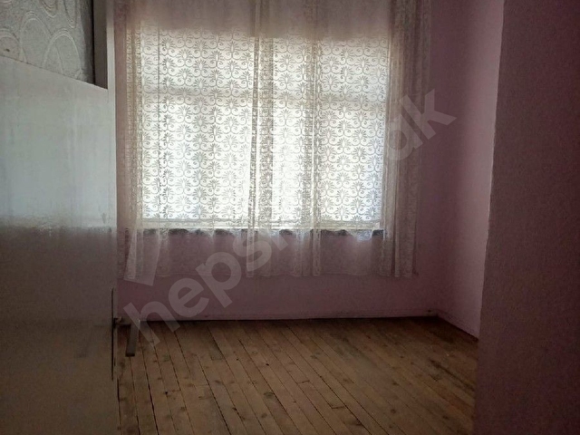 UŞAK MERKEZDE SATILIK MÜSTAKİL 2 KATLI BAHÇELİ EV APART YAPMAYA UYGUN - Görsel 4