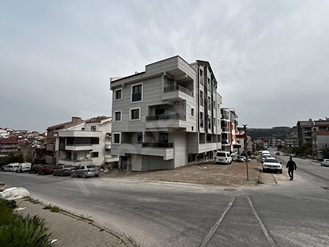Balıkesir Kuvay-ı Milliye de Otoparklı Satılık Köşe Dükkan - Görsel 18