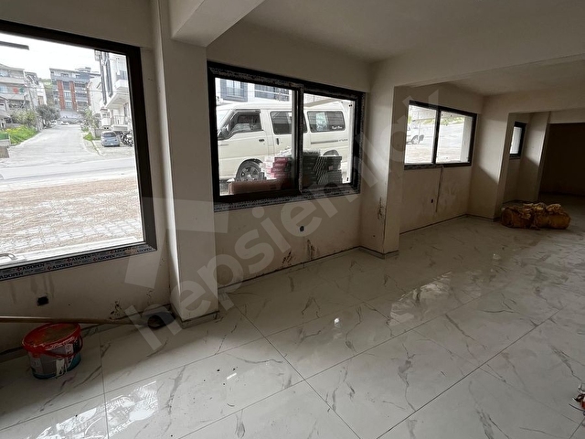 Balıkesir Kuvay-ı Milliye de Otoparklı Satılık Köşe Dükkan - Görsel 28