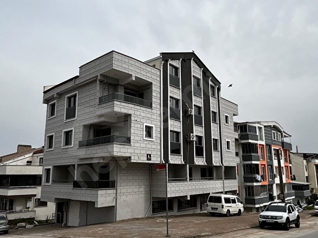Balıkesir Kuvay-ı Milliye de Otoparklı Satılık Köşe Dükkan - Görsel 17
