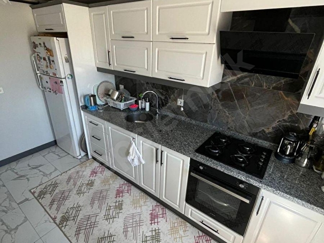KAVAKLI MAH. İDDALI GENİŞLİKDE 3+1 AYRI MUTFAK ARA KAT KOMBİLİ - Görsel 23