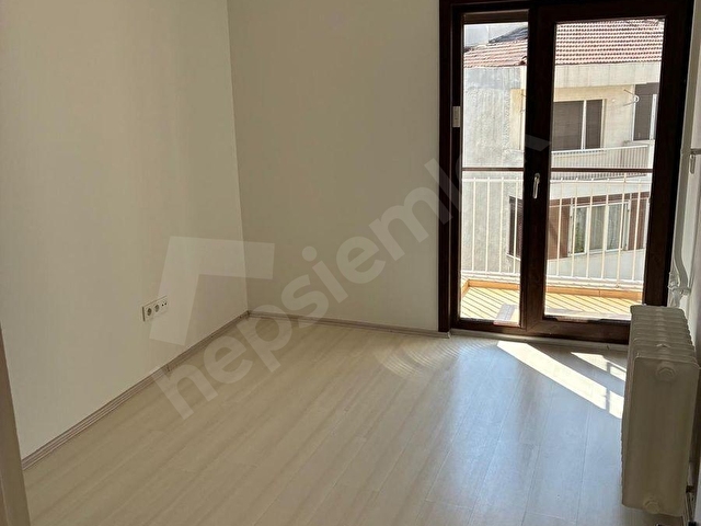 CUMHRİYET BULVARINDA TADİLATLI FULL DENİZ MANZARALI DAİRE - Görsel 8