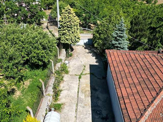 KARAMÜRSEL İNEBEYLİ 2797 M2 BAHÇE İÇİNDE SATILIK MÜSTAKİL EV - Görsel 12