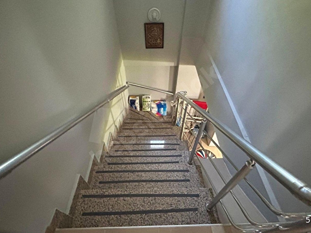 KARAMÜRSEL İNEBEYLİ 2797 M2 BAHÇE İÇİNDE SATILIK MÜSTAKİL EV - Görsel 18