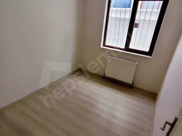 UZMAN EMLAKTAN GENÇ BİNADA 3+1 Y. GİRİŞ ALTINPARKI GÖREN DAİRE - Görsel 5