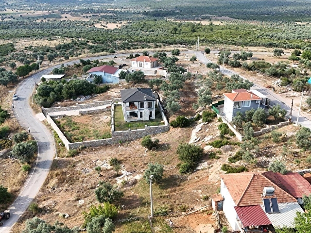 ARMİNA GAYRİMENKULDEN GÖLOVA KÖYÜNDE DOĞA VE KÖY MANZARALI, HUZURLU DUBLEKS YAŞAM - Görsel 13
