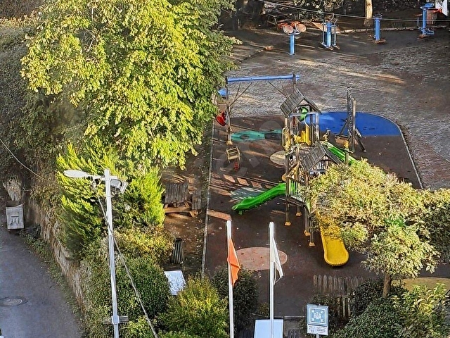 SARIYER BAHÇEKÖYDE ORMAN MANZARALI FERAH 150 M2 SATILIK DAİRE - Görsel 7