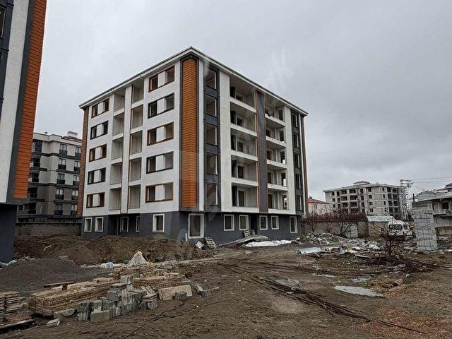 VAN İPEKYOLU HATUNİYE MAHALLESİNDE ULTRA LÜKS 3+1 FIRSAT DAİRE - Görsel 2