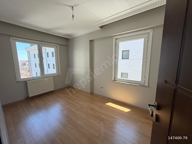 MEKAN KONAKLARINDA 130 M2 3+1 OTOPARKLI GÜVENLİKLİ METROYA KOMŞU - Görsel 8