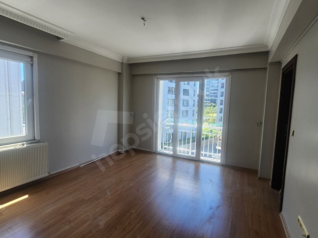 MEKAN KONAKLARINDA 130 M2 3+1 OTOPARKLI GÜVENLİKLİ METROYA KOMŞU - Görsel 22