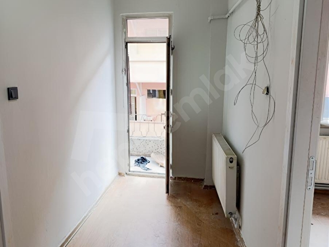 2+1 Kiralık Daire 4. Levent Metroya 3 Dakika Boyalı Tadilatlı - Görsel 12
