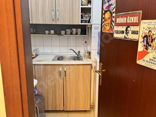 KADIKÖY MERKEZDE PLAZA İÇERİSİNDE OFİS KATI - Görsel 12