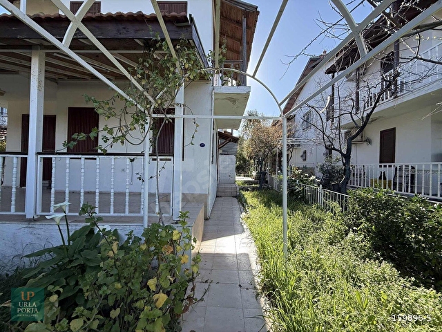 Urla Gülbahçe de Site İçerisinde Satılık 3+1 Villa - Görsel 12
