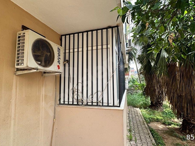 Konukseverde çok geniş 85 m2 ulaşım kolaylığı kapalı mutfak 1+1 - Görsel 27