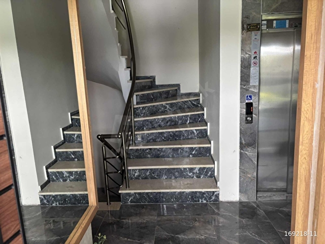 beylikdüzü dereağzında satılık bahce katı daire - Görsel 3