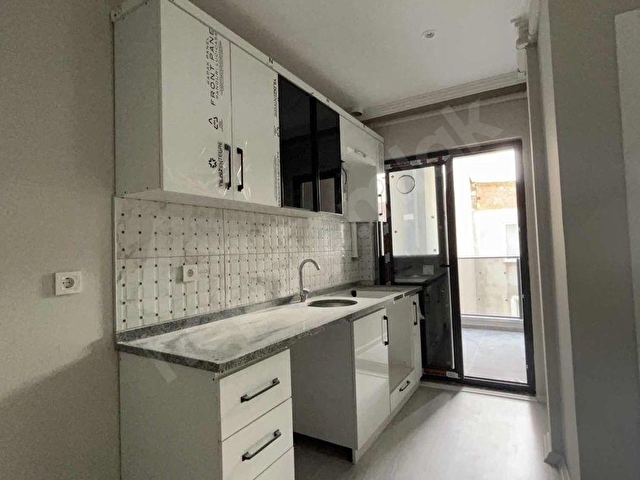 SÜTLÜCE MAHALLESİ SOMA CADDESİNDE KİRALIK GENİŞ SIFIR 1+1 DAİRE - Görsel 13
