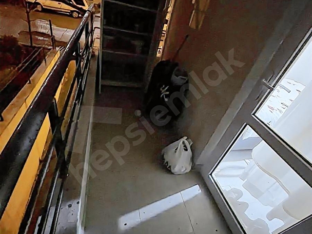 KARAKEÇİLİ CADDE ÜZERİNDE KAT KONUMLU YENİ BİNA FIRSATI - Görsel 9