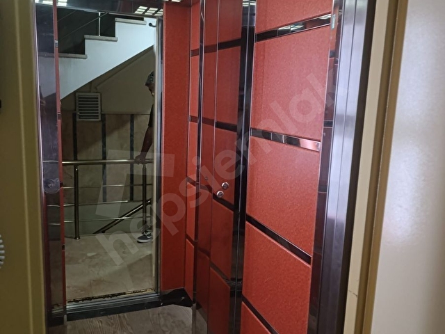 MERKEZİ KONUMDA KAPALI OTOPARKLI GENİŞ KİRALIK DAİRE - Görsel 2