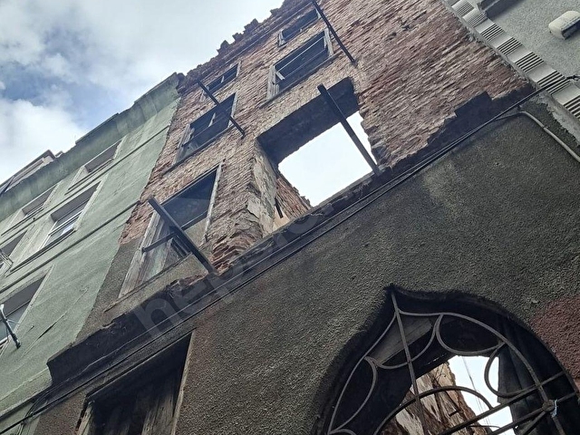 BEYOĞLU SURURİ MAHALLESİNDE DÜKKANLI KARGİR APARTMAN - Görsel 15