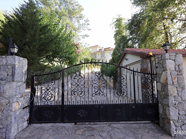 DALAMAN AKKAYADA GENİŞ BAHÇE İÇİNDE GÖL MANZARALI,HAVUZLU VİLLA - Görsel 9