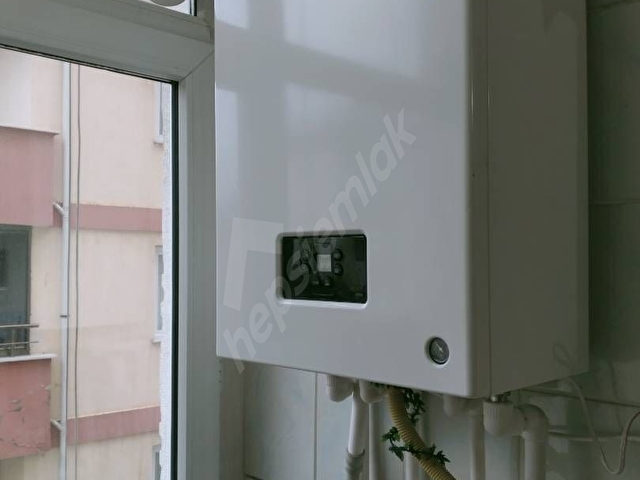 Esenyalı Mahallesinde ana cadde üzerinde yatırımlık E-5 e yakın 2+1 daire - Görsel 24