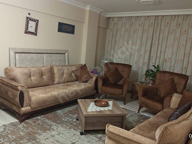 Esenyalı Mahallesinde ana cadde üzerinde yatırımlık E-5 e yakın 2+1 daire - Görsel 2