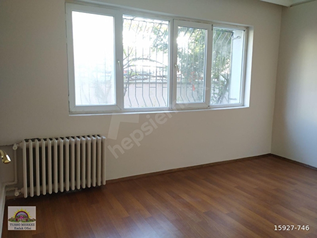 Gençlik Caddesinde 3+1 Bakımlı Kiralık Giriş Kat - Görsel 5