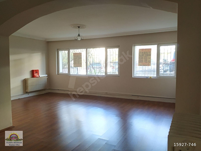 Gençlik Caddesinde 3+1 Bakımlı Kiralık Giriş Kat - Görsel 2