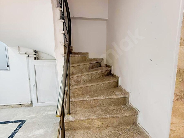 ARIKOĞULLARINDAN 50.YIL MAH. 135M2 CADDE ÜZERİ EBEVEYNLİ 3+1 - Görsel 29