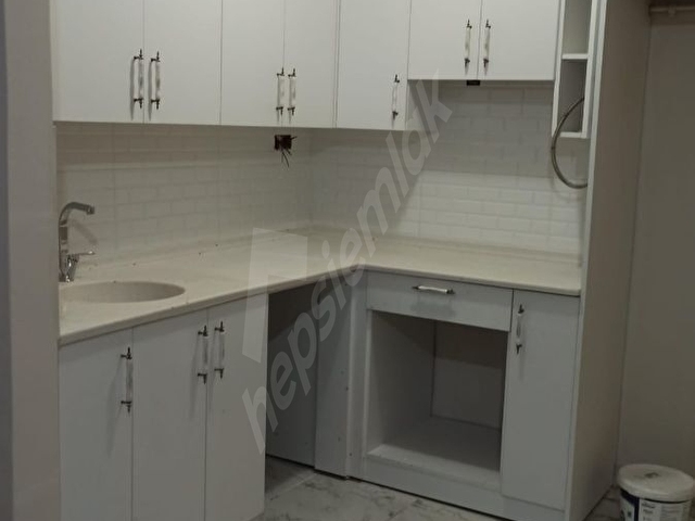 İlkadım Divitçioğlu Caddesinde 2+1 Kiralık Temiz Daire - Görsel 10