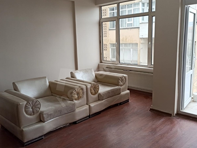 İlkadım Divitçioğlu Caddesinde 2+1 Kiralık Temiz Daire - Görsel 13