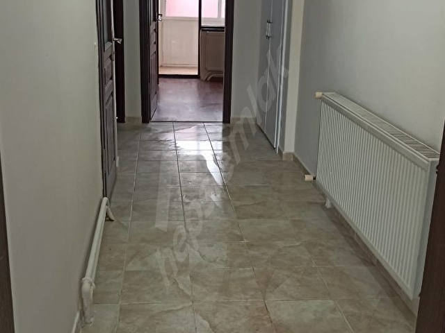 İlkadım Divitçioğlu Caddesinde 2+1 Kiralık Temiz Daire - Görsel 23