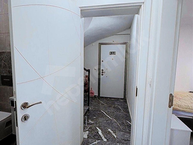 KUŞADASI GÜZELÇAMLI MERKEZDE LÜX TEK MÜSTAKİL ACİL KİRALIK VİLLA - Görsel 24