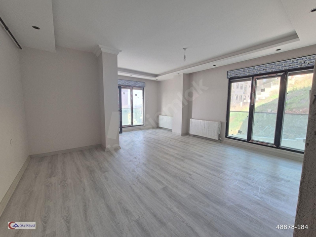 ÜSKÜDAR ÇAMLICA KİRAZLITEPE SATILIK2+1 ARAKAT DAİRE OTOPORK 80M2 - Görsel 4