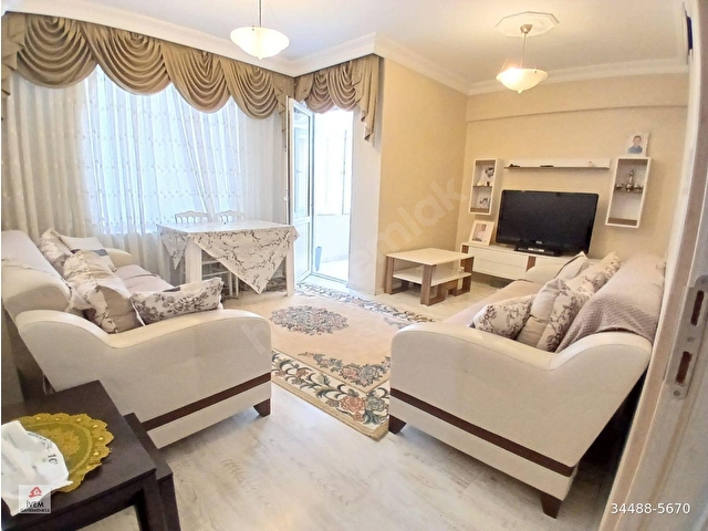 İVEM EMLAKTAN EYÜP SAKARYA MAHALLESİNDE BALKONLU KISMİ ESYALI KİRALIK 3+1 DAİRE - Görsel 2