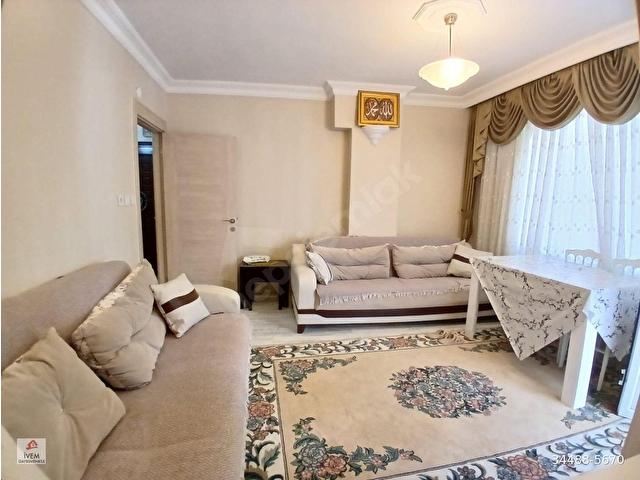 İVEM EMLAKTAN EYÜP SAKARYA MAHALLESİNDE BALKONLU KISMİ ESYALI KİRALIK 3+1 DAİRE - Görsel 7
