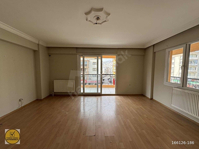 Çiğli Ataşehirde Tramvaya Birkaç Adım Mesafede 3+1Kiralık Daire - Görsel 4