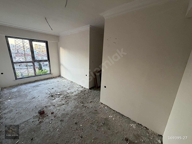 SİTEDE METROYA KOMŞU 3+1 EBEVEYN BANYOLU KÖŞE BAŞI SATILIK DAİRE - Görsel 6