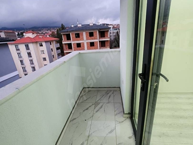 (SAHİBİNDEN) EMEK ORTAOKULU YAKININDA 2+1 SIFIR SATILIK DAİRE - SON KAT -MANZARALI - Görsel 14