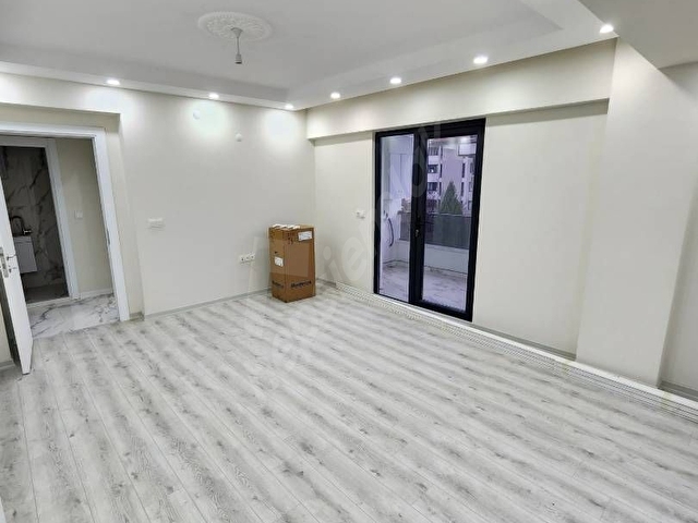 (SAHİBİNDEN) EMEK ORTAOKULU YAKININDA 2+1 SIFIR SATILIK DAİRE - SON KAT -MANZARALI - Görsel 4