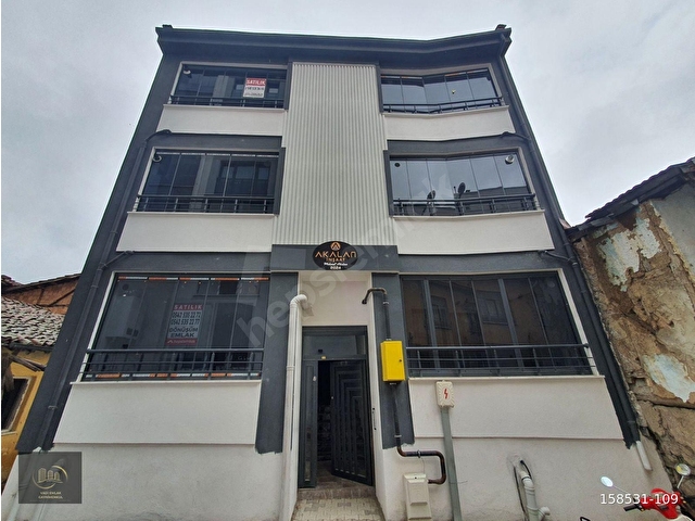 VADİ EMLAK GAYRİMENKUL DEN ÇARŞI MERKEZDE 1+1 KİRALIK DAİRE HARMANLAR MAHALLESİ