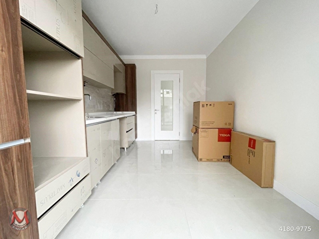 SIFIR LÜKS ŞEHİR MANZARALI 2+1 120 M2 2.KAT ARAKAT E.BANYOLU ASANSÖRLÜ K.OTOPARKLI ** - Görsel 8